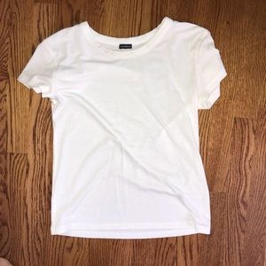 White tee